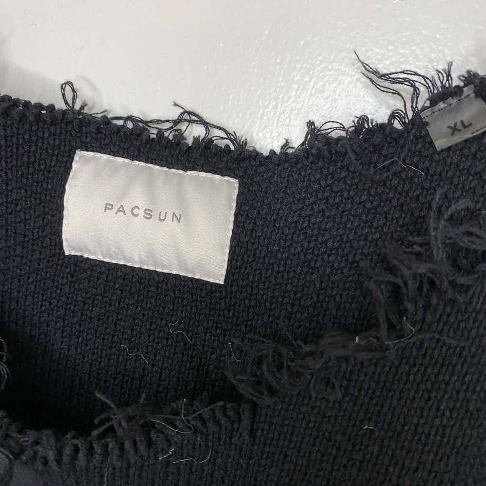 PacSun bold black